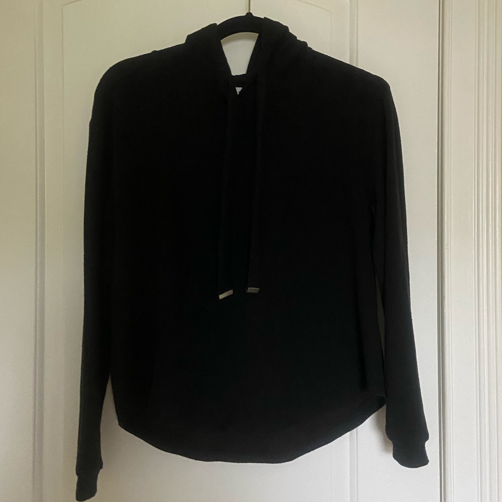 Elodie Black Hoodie Sweater NWT Sz M